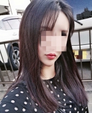 新人(新桥)学生妹彤彤 22 168/55kg/D杭州mm优点：水中萧，胸推